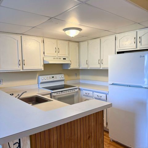 330 Short Beach Road APT C9, East Haven, CT 06512