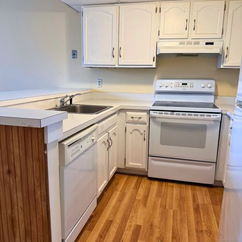 330 Short Beach Road APT C9, East Haven, CT 06512