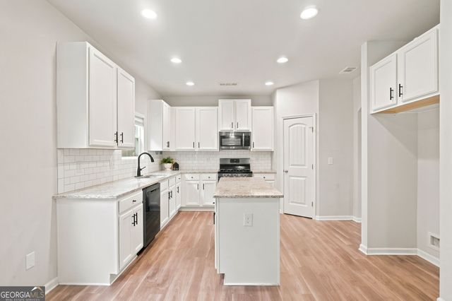 150 Laurelcrest Lane, Dallas, GA 30132