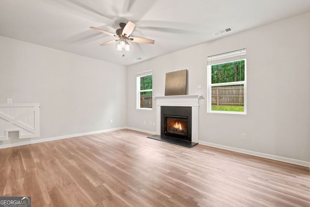 150 Laurelcrest Lane, Dallas, GA 30132