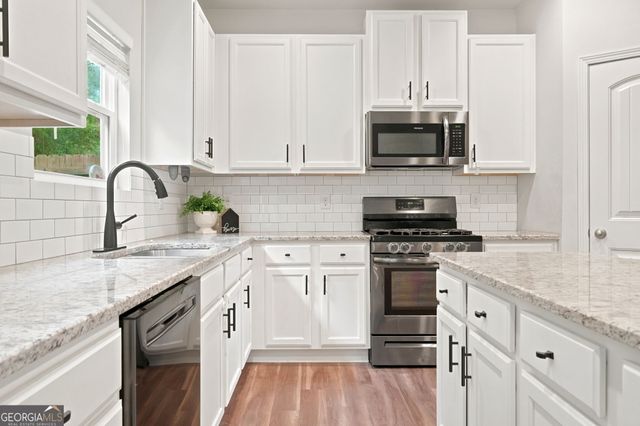 150 Laurelcrest Lane, Dallas, GA 30132