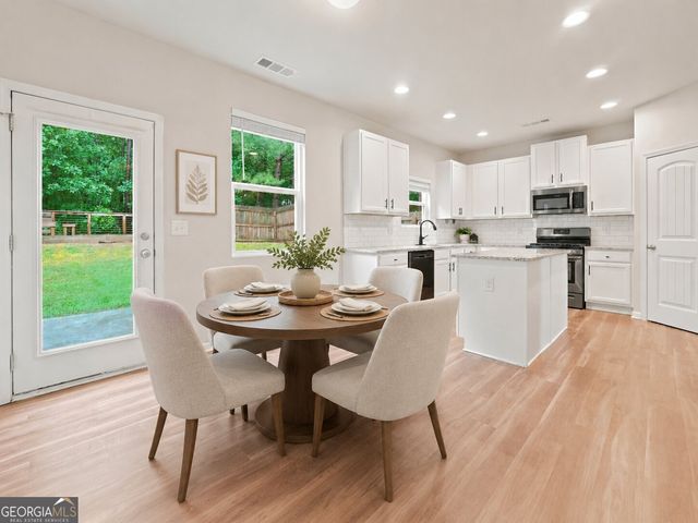 150 Laurelcrest Lane, Dallas, GA 30132