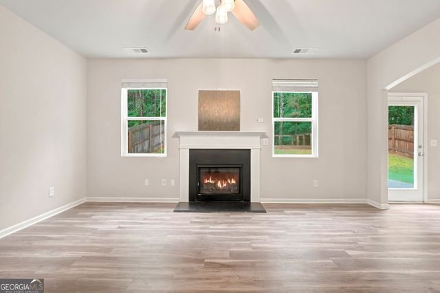 150 Laurelcrest Lane, Dallas, GA 30132