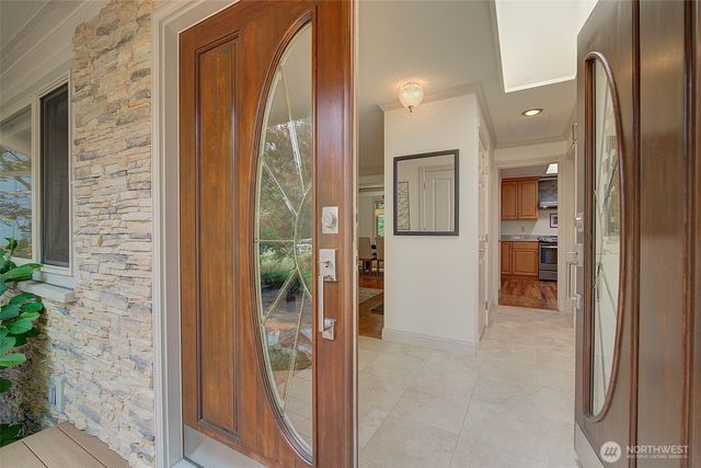12909 NE 28th Street, Bellevue, WA 98005