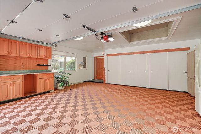12909 NE 28th Street, Bellevue, WA 98005