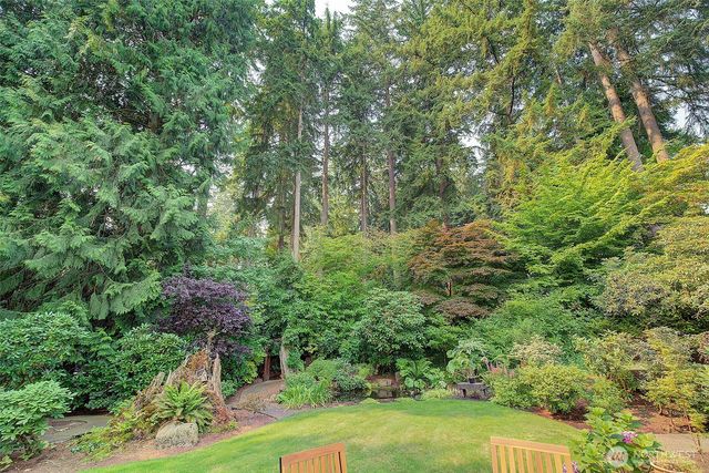12909 NE 28th Street, Bellevue, WA 98005