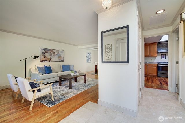 12909 NE 28th Street, Bellevue, WA 98005