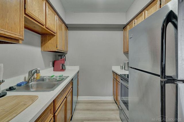 31611 Fraser Drive, Fraser, MI 48026