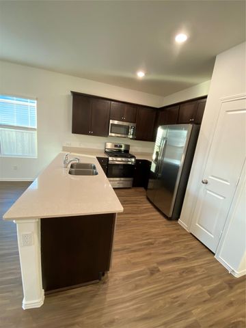 600 Gabriels Bluff DR, Georgetown, TX 78626