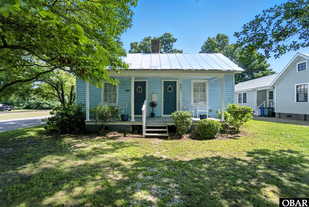 Image 1 of property listing at 401 E Queen Street, Edenton, NC 27932