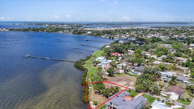 2111 4TH ST COURT W, Palmetto, FL 34221