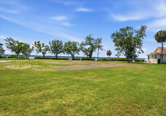 2111 4TH ST COURT W, Palmetto, FL 34221