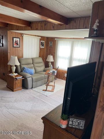 123 Camino Roble, Toms River, NJ 08755