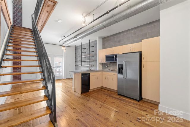 3205 N Davidson Street, Charlotte, NC 28205