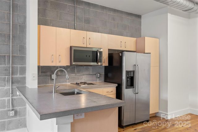 3205 N Davidson Street, Charlotte, NC 28205