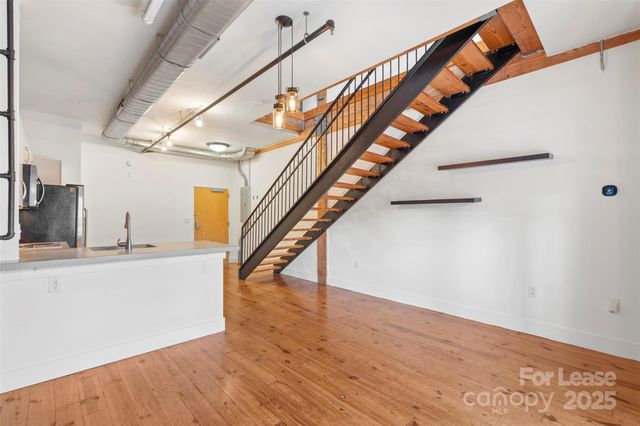 3205 N Davidson Street, Charlotte, NC 28205