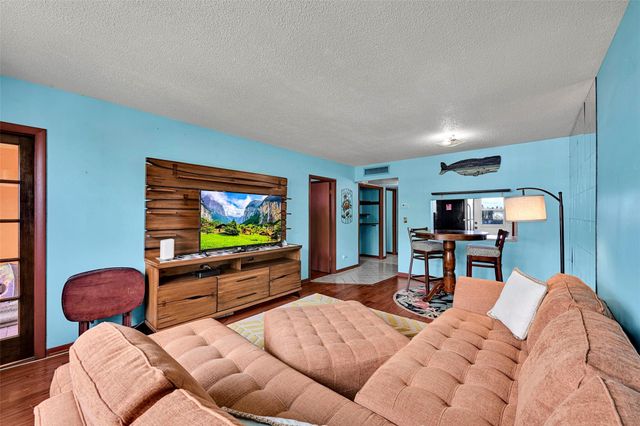 2223 Park Lane 302, Hollywood, FL 33021