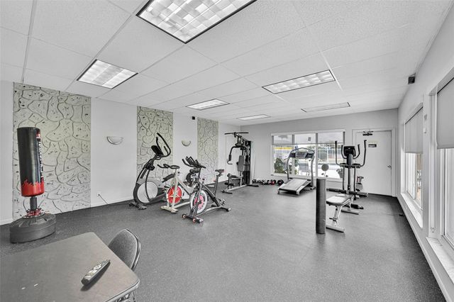 2223 Park Lane 302, Hollywood, FL 33021