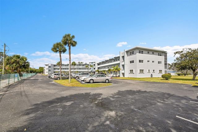 2223 Park Lane 302, Hollywood, FL 33021