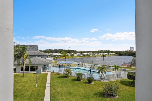 2223 Park Lane 302, Hollywood, FL 33021