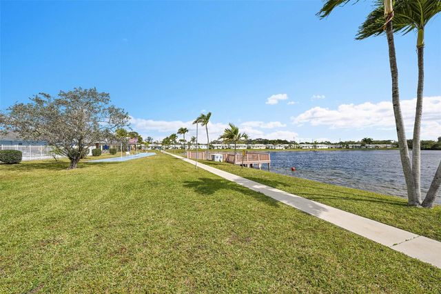 2223 Park Lane 302, Hollywood, FL 33021