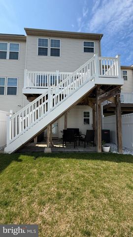 4 FARM FIELD LN, Sicklerville, NJ 08081