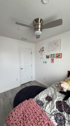 4 FARM FIELD LN, Sicklerville, NJ 08081