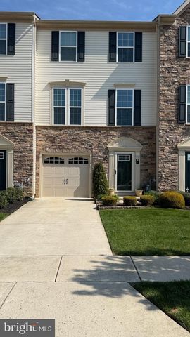 4 FARM FIELD LN, Sicklerville, NJ 08081