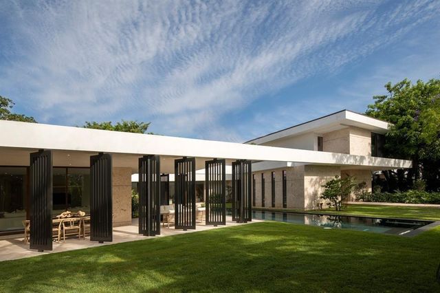 5831 SW 37th Ter, Dania Beach, FL 33312