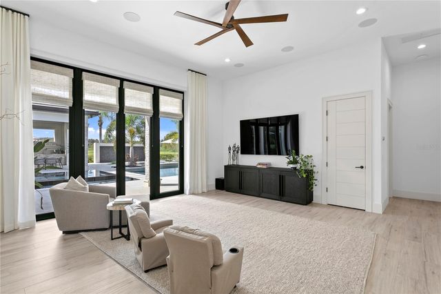 10521 BROADLAND PASS, Thonotosassa, FL 33592