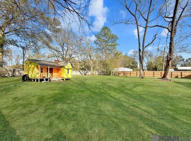 13893 Achord Ln, Walker, LA 70785