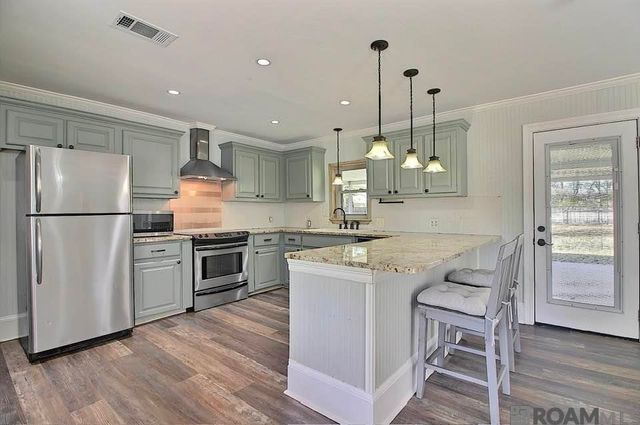 13893 Achord Ln, Walker, LA 70785