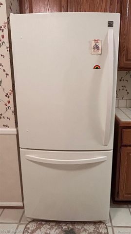 11734 Shenandoah Drive 3, Green Oak Township, MI 48178