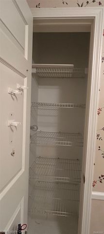 11734 Shenandoah Drive 3, Green Oak Township, MI 48178