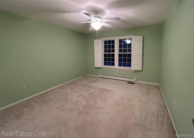 11734 Shenandoah Drive 3, Green Oak Township, MI 48178