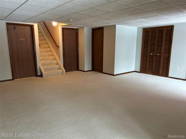 11734 Shenandoah Drive 3, Green Oak Township, MI 48178