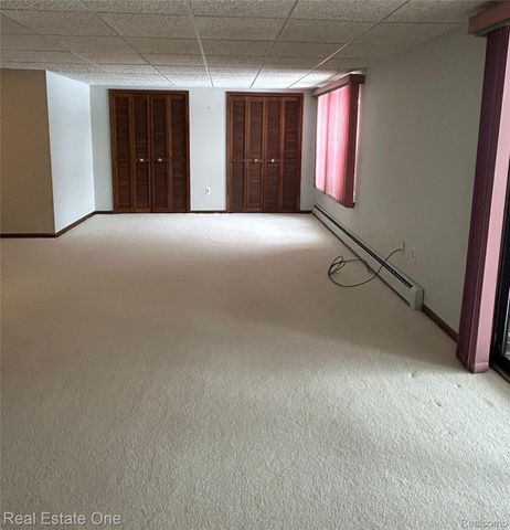 11734 Shenandoah Drive 3, Green Oak Township, MI 48178