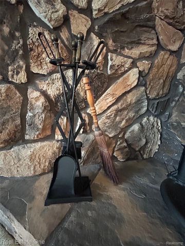 11734 Shenandoah Drive 3, Green Oak Township, MI 48178