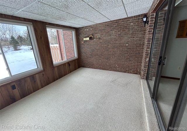 11734 Shenandoah Drive 3, Green Oak Township, MI 48178