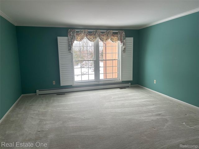 11734 Shenandoah Drive 3, Green Oak Township, MI 48178