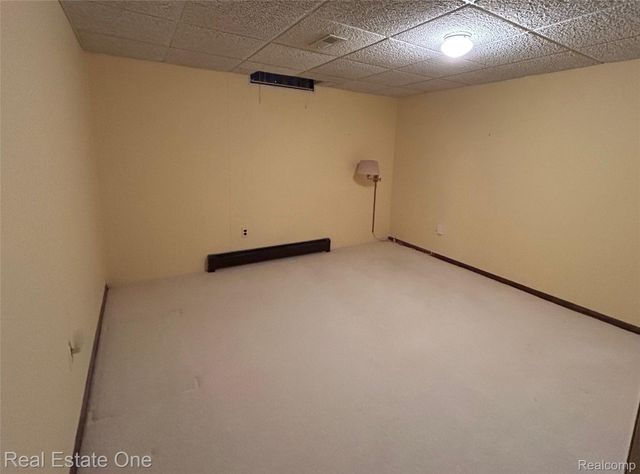 11734 Shenandoah Drive 3, Green Oak Township, MI 48178