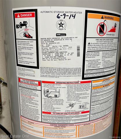 11734 Shenandoah Drive 3, Green Oak Township, MI 48178