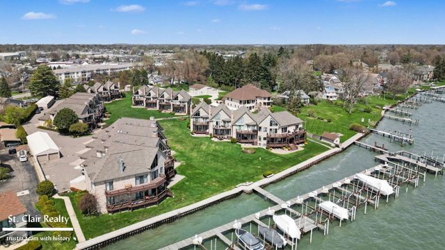 50703 Harbour View Drive, New Baltimore, MI 48047