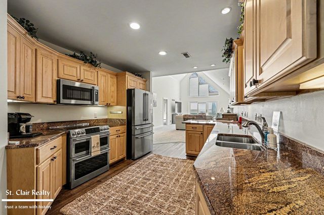 50703 Harbour View Drive, New Baltimore, MI 48047