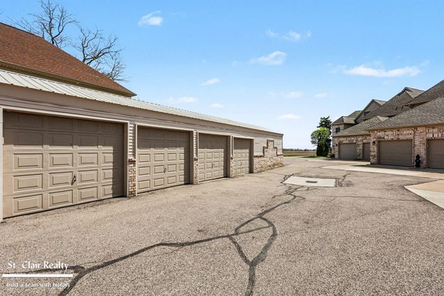50703 Harbour View Drive, New Baltimore, MI 48047
