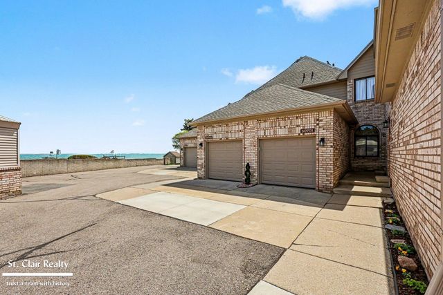 50703 Harbour View Drive, New Baltimore, MI 48047