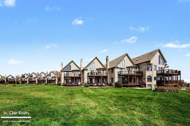 50703 Harbour View Drive, New Baltimore, MI 48047