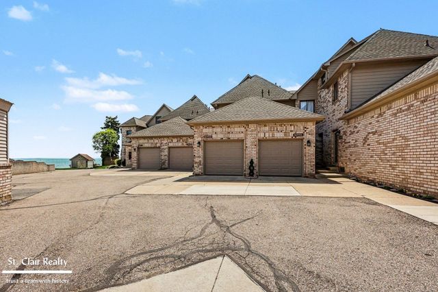50703 Harbour View Drive, New Baltimore, MI 48047