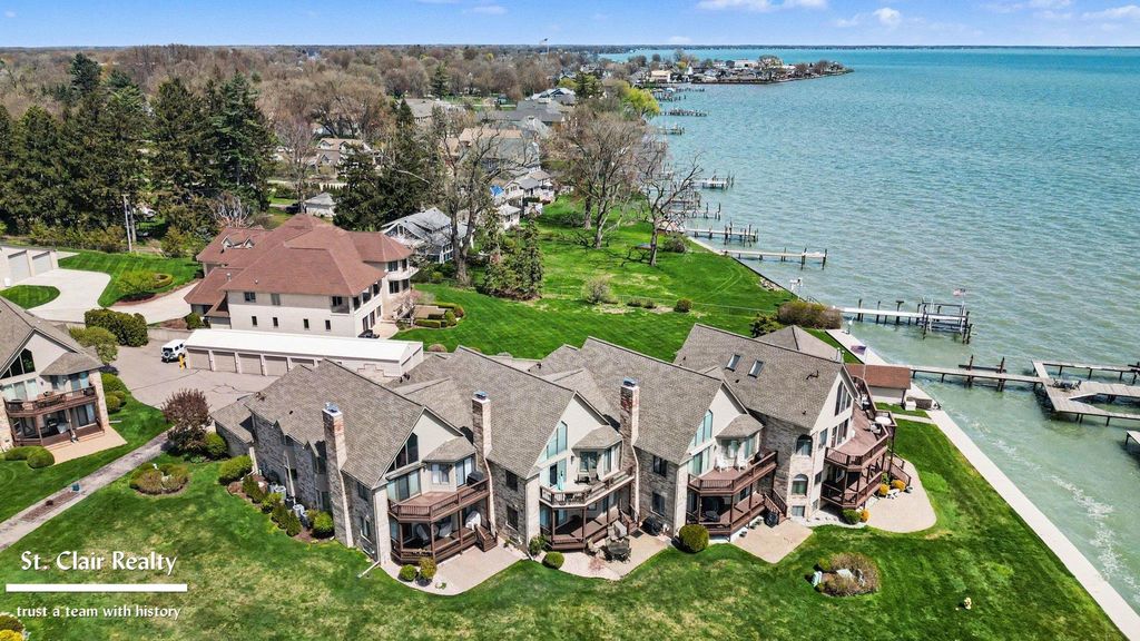 50703 Harbour View Drive, New Baltimore, MI 48047
