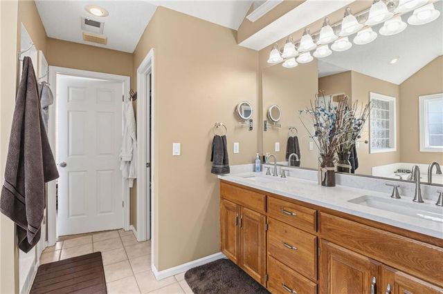 11647 S Marion Street, Olathe, KS 66061